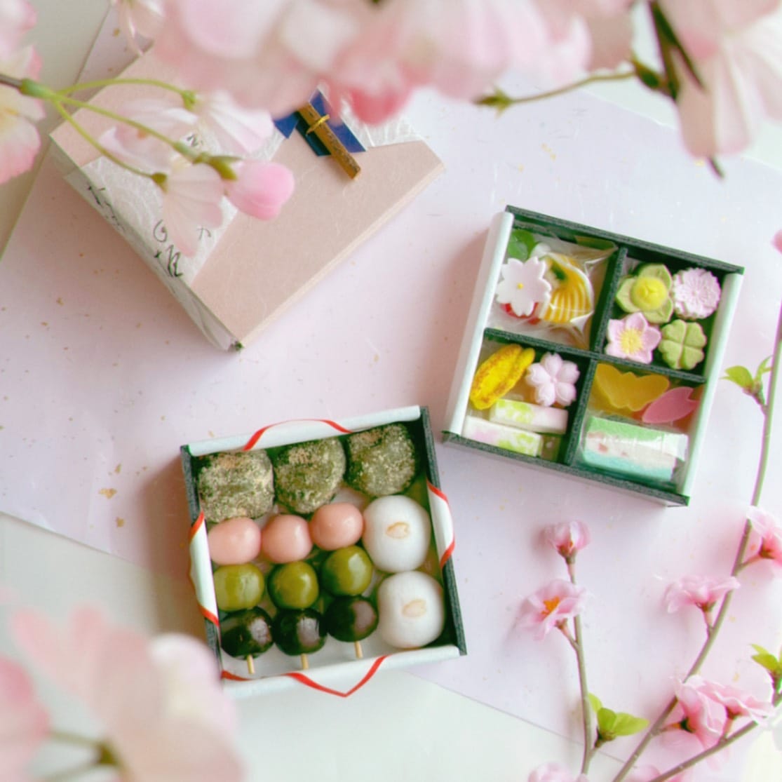 京風和菓子の花見弁当 「春の宴」２段（3種詰合せと季節の干菓子）