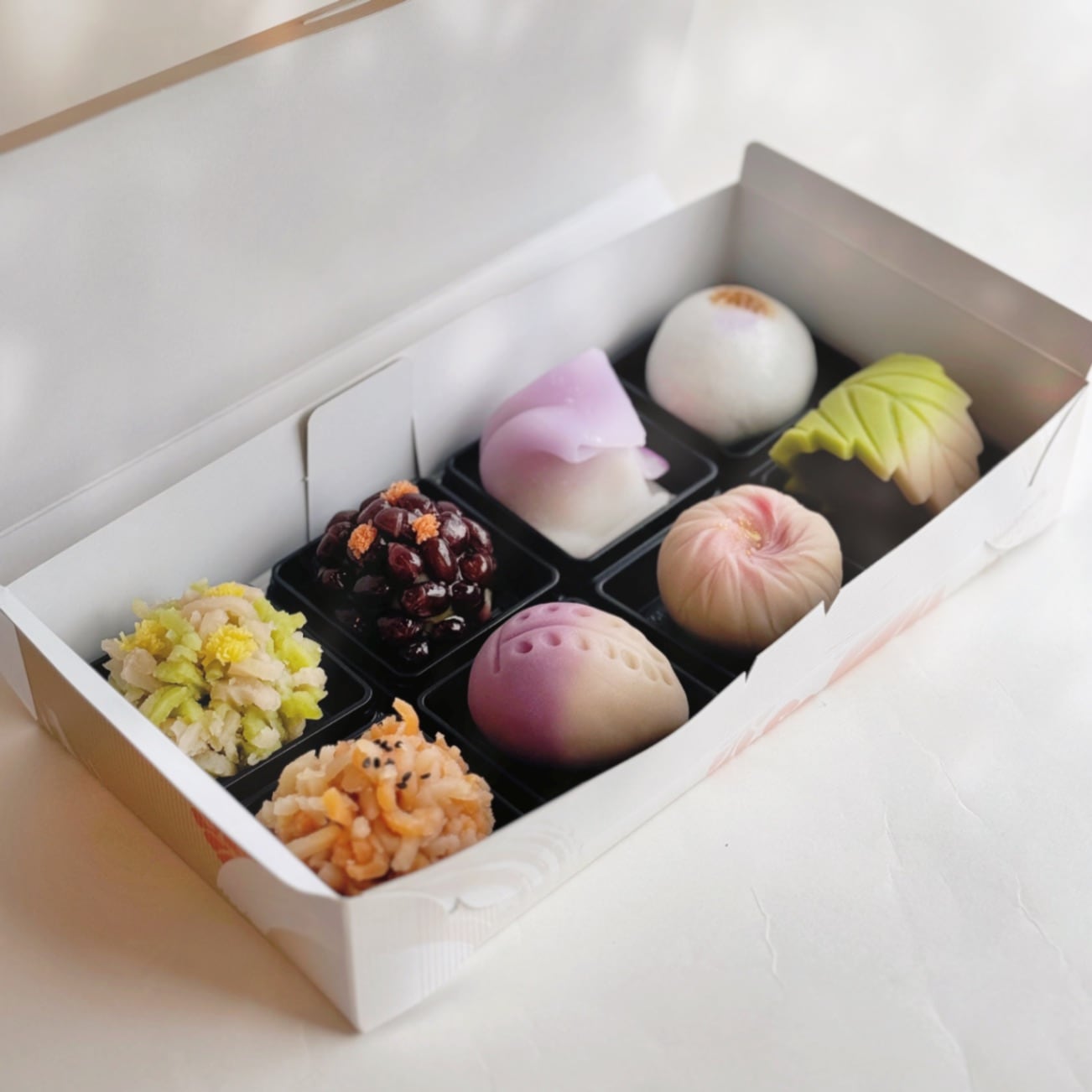 5月の上生菓子8個（簡易箱入）