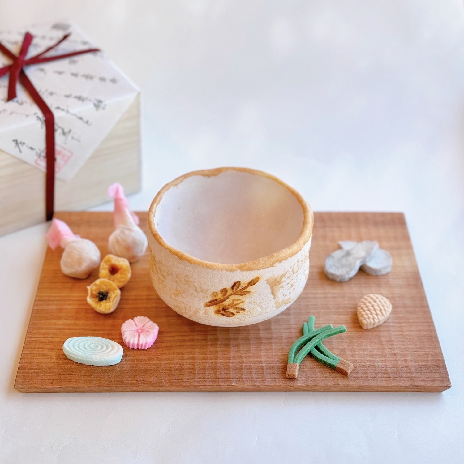 茶寿器・1個入（桐箱） | うちの看板娘（銘菓）,茶寿器 | | 甘春堂