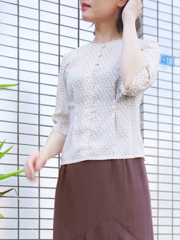 【OUTLET 2500円】プリントレースアップブラウス<10本以下>