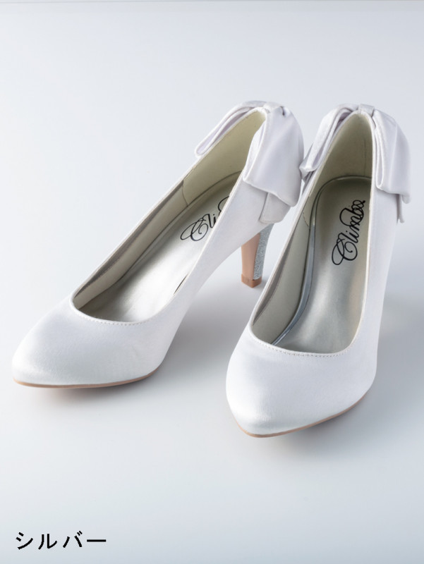 バックリボン・チャーム付パンプス