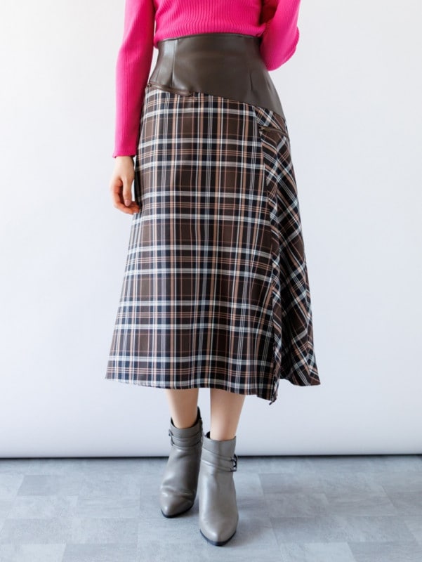 合皮×格子 フレアースカート