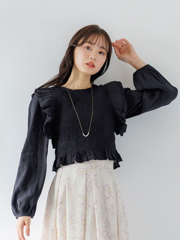 【50％OFF】肩フリル シャーリングブラウス