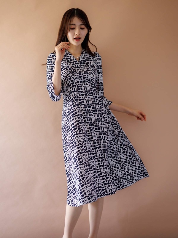 【国内発送】Karen Millen 幾何学プリントのフレアワンピース 0000000027012_ziranbZ.jpg
