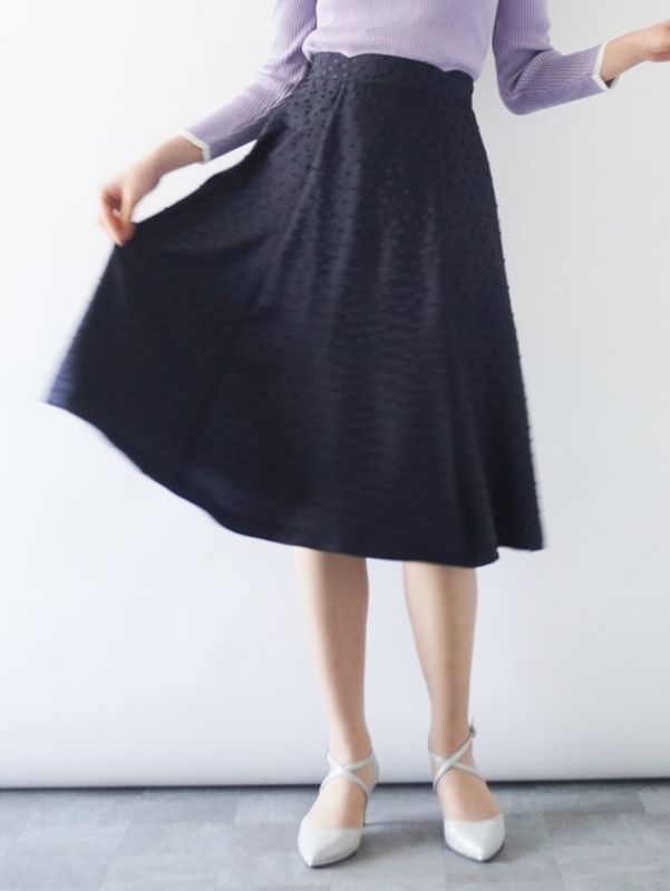 サテンジャガード水玉タックフレアース｜KarLParkLane Style