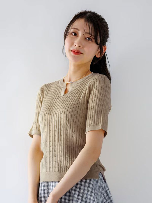 【FINAL OUTLET】ケーブル×リブ キーネックニット