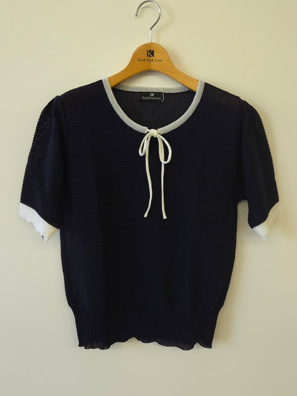 【2000円】配色ﾘﾎﾞﾝニット