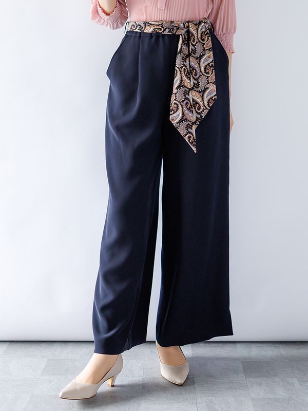 スカーフ付ストレッチ太身パンツ＜秋コーデ＞