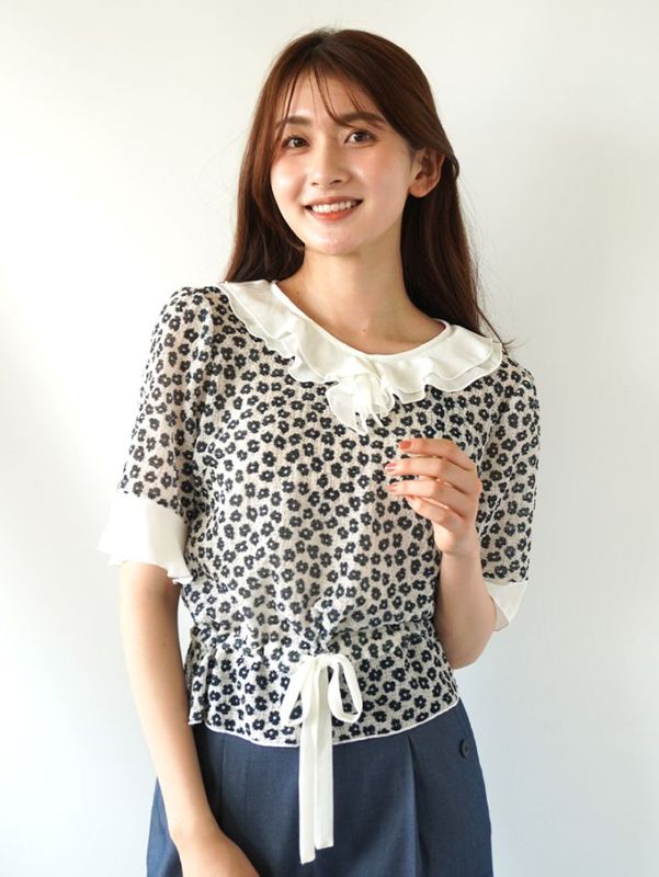 【30％OFF】サッカープリント花柄ブラウス