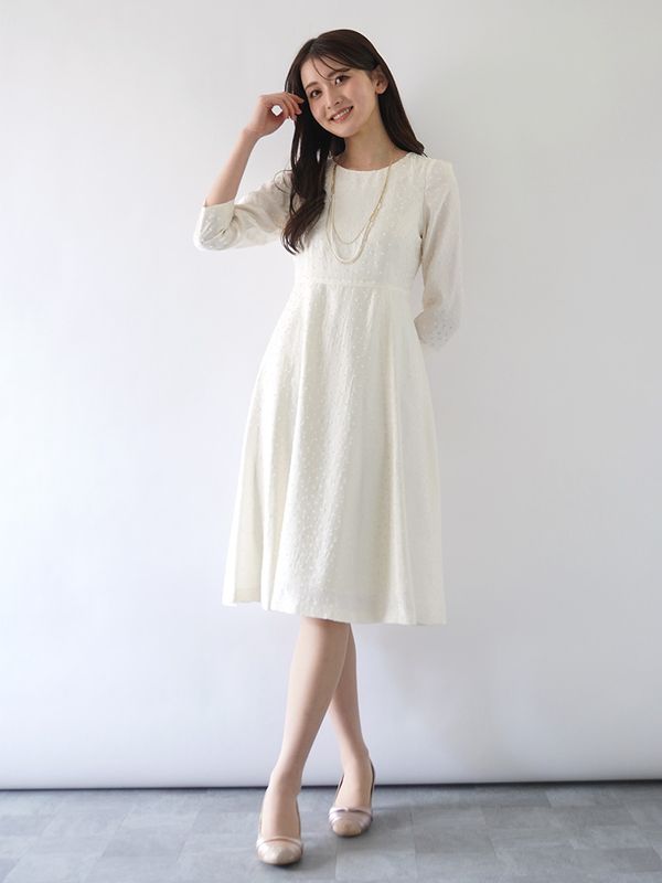 【30％OFF】カットジャガード水玉フレアーワンピ