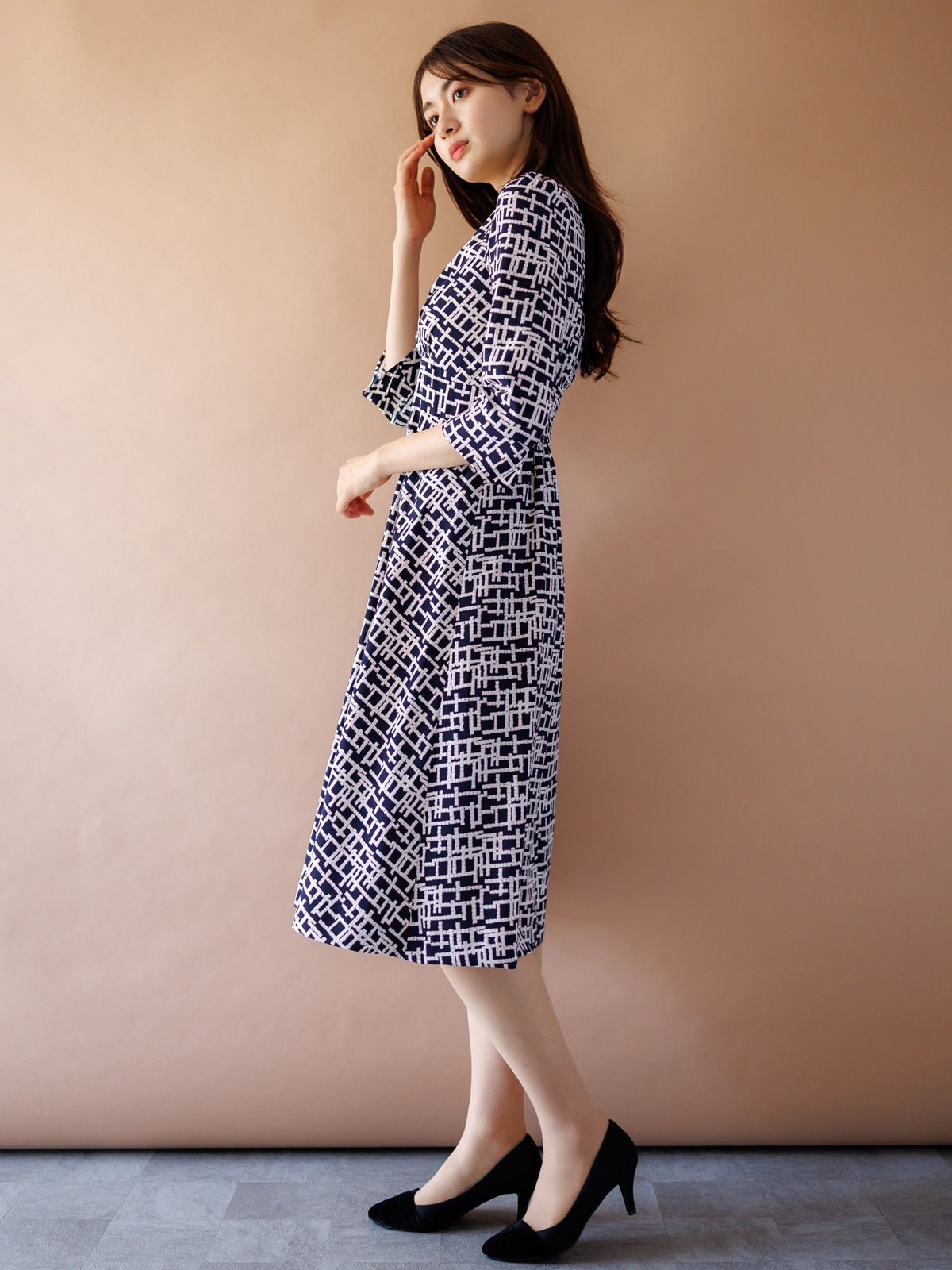 幾何学プリントフレアー袖カシュクールワンピ｜KarLParkLane Style