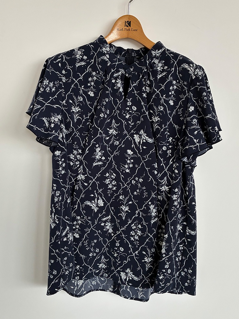 【OUTLET 2500円】プリントフレアスリーブチュニック<10本以下>