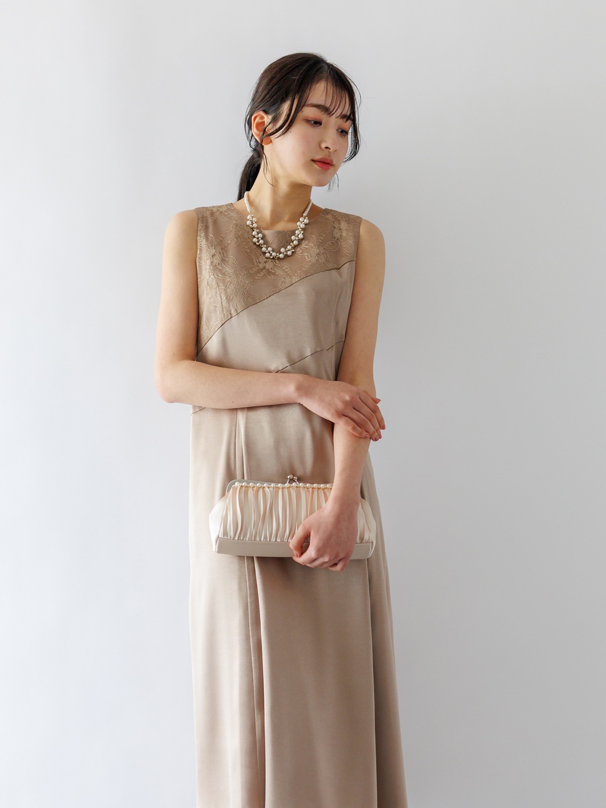 【定番商品 半額SALE】グロッシーサテンロングワンピース［ドレス］