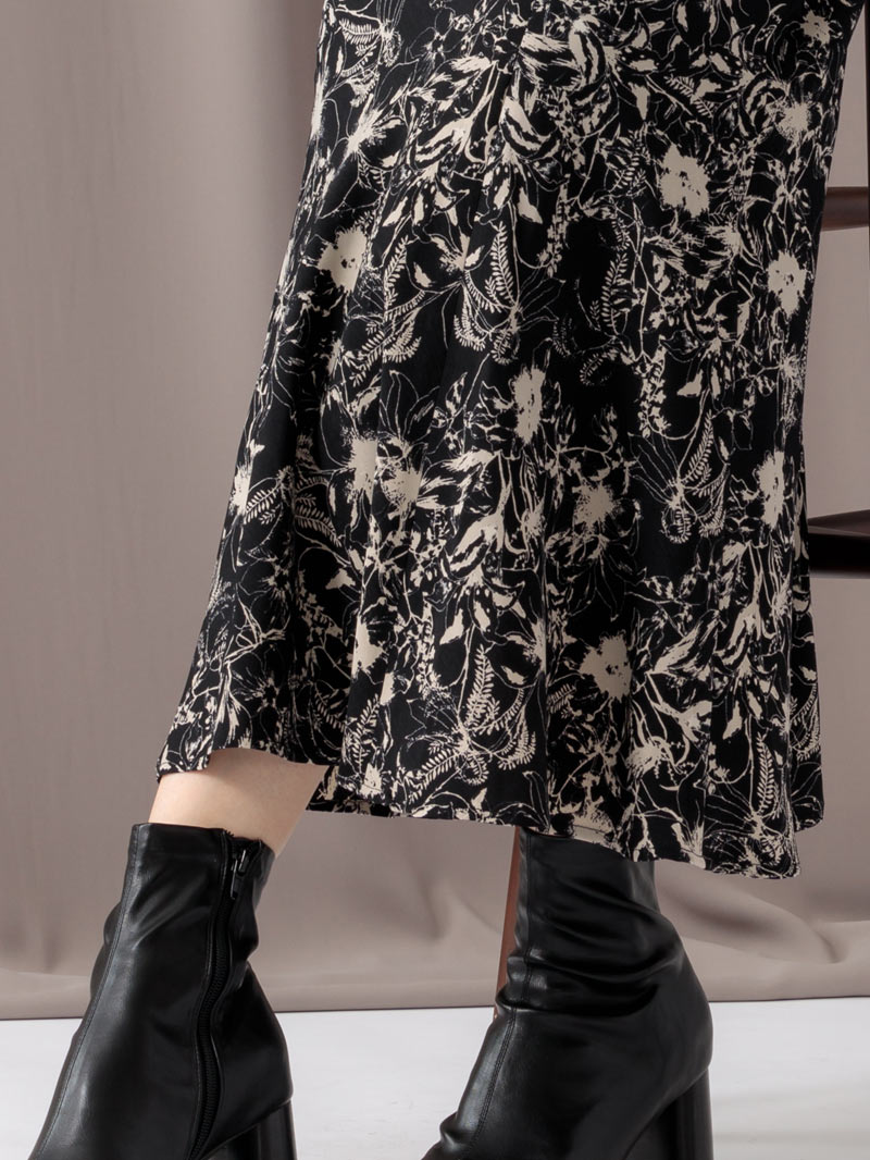 【均一価格】花柄プリントバイヤスマーメイドスカート＜春夏物アウトレット＞