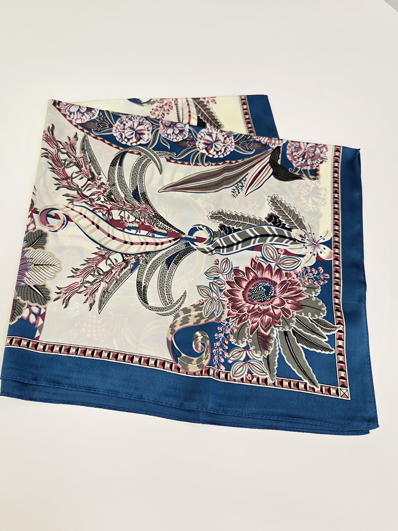【50%OFF】花柄　大判スカーフ
