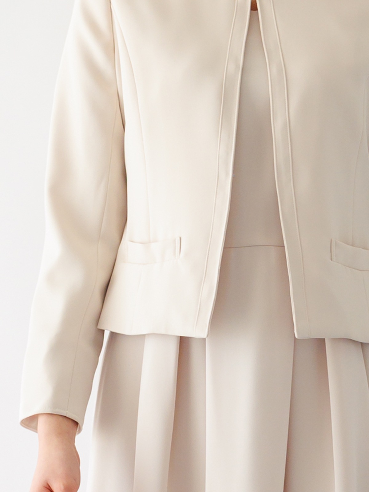 フレンチキスノーカラージャケット