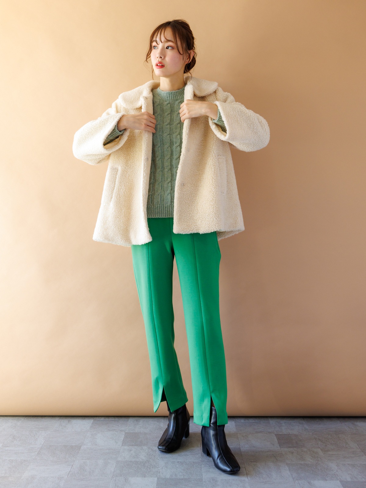 5Gケーブル編み丸首ニット＜アウトレット均一価格＞