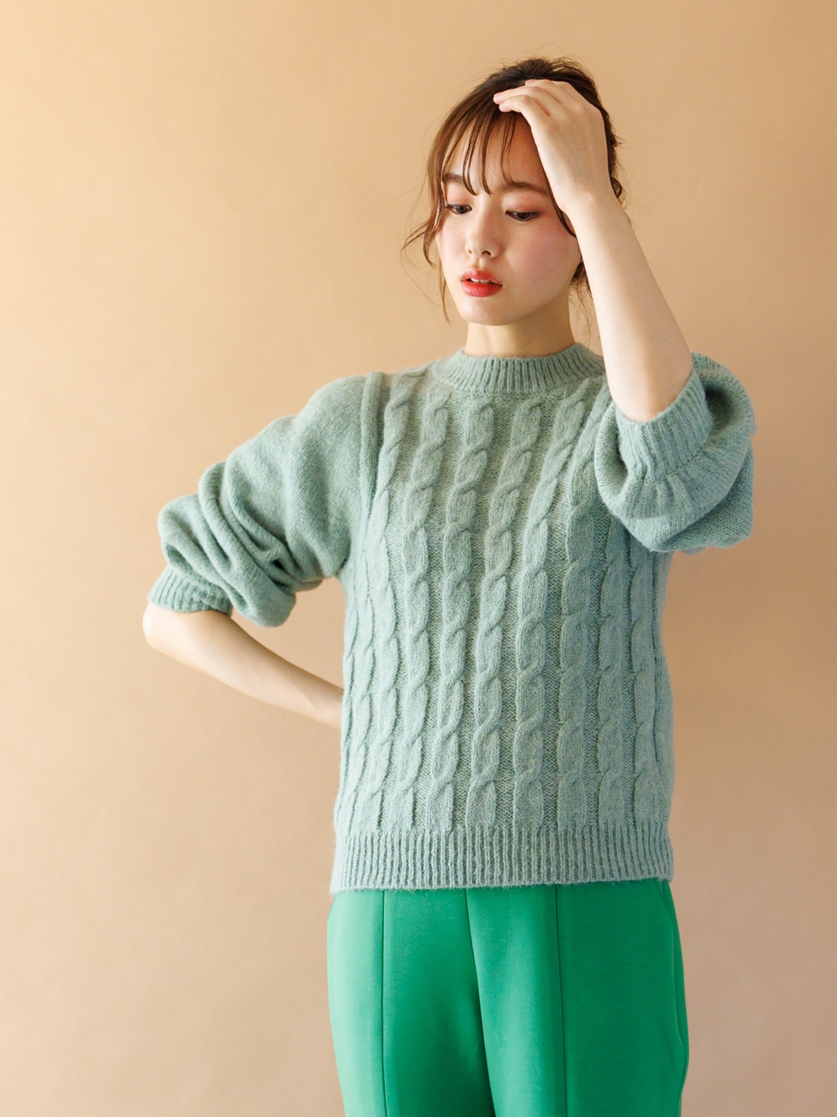 5Gケーブル編み丸首ニット＜アウトレット均一価格＞