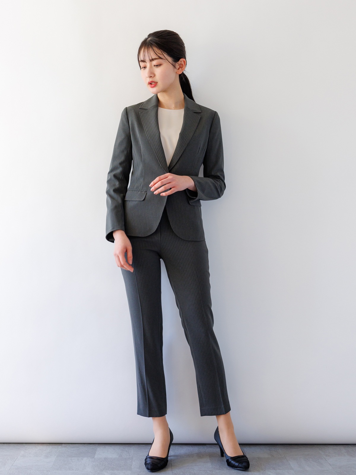 ソリビアストライプロングテーラージャケット