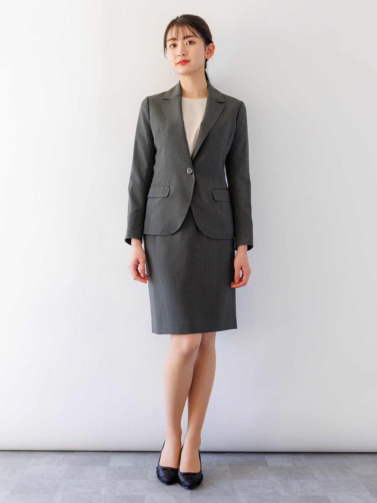 ソリビアストライプロングテーラージャケット