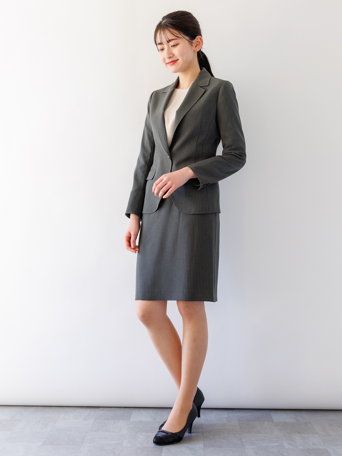 ソリビアストライプロングテーラージャケット