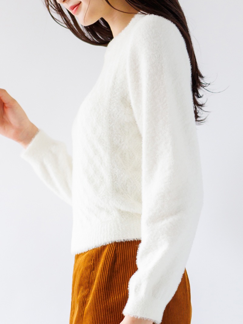 ミンクライクファー立衿ケーブル柄ニット＜アウトレット均一価格＞