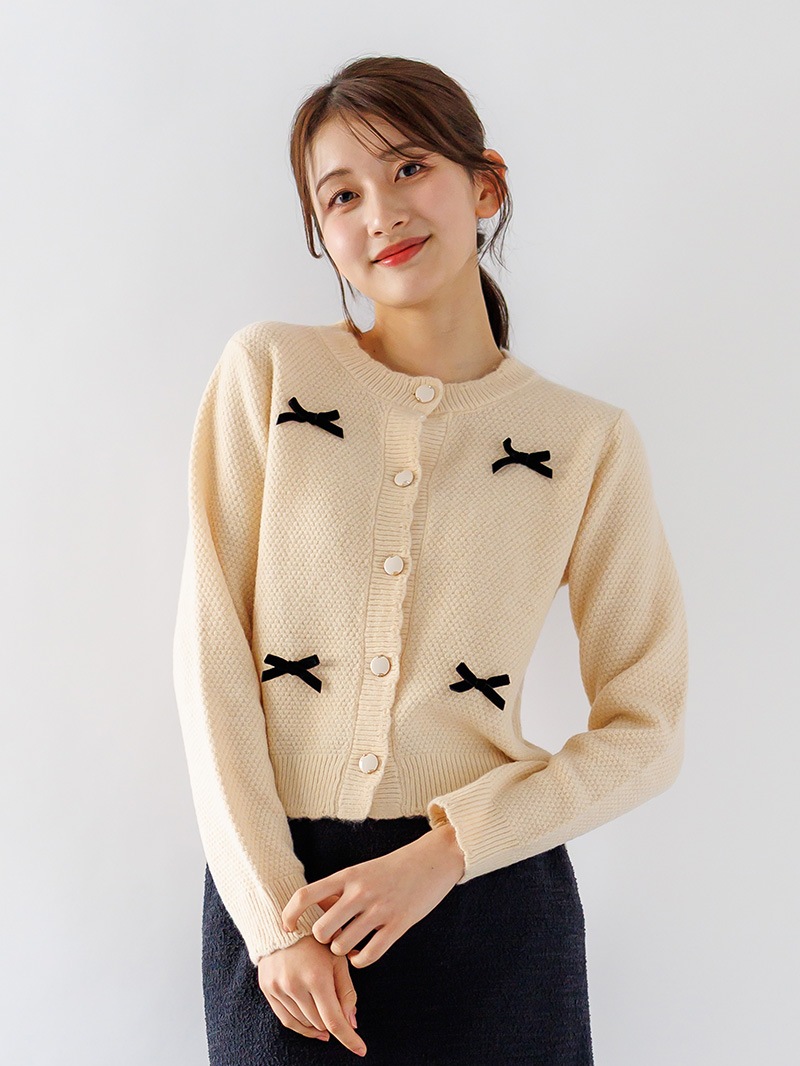 【40％OFF】ベルベットリボン付丸首ピコカーデ