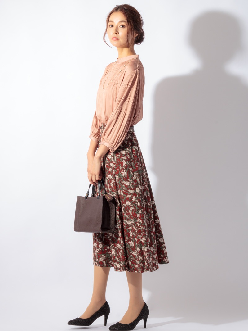 【OUTLET 2500円】割繊サテンマジョリカプリーツブラウス<10本以下>