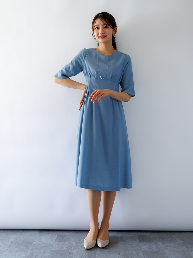 リヨポリツイルライト 後シャーリングワンピース