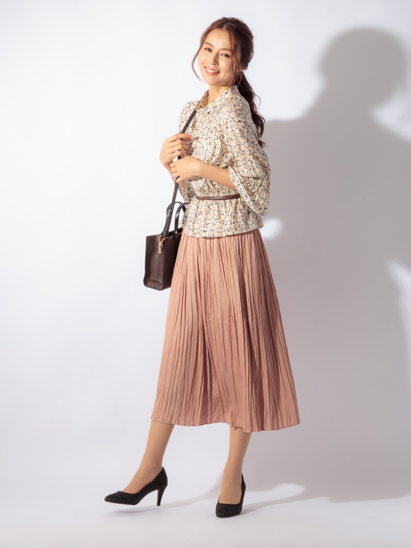 プリント立衿8分袖シャーリングブラウス＜アウトレット均一価格＞