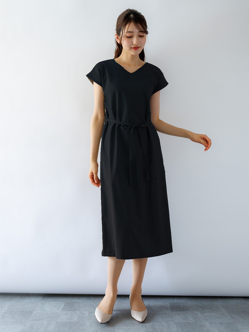 無地ﾌﾚﾝﾁｽﾘｰﾌﾞｽﾄﾚｰﾄﾜﾝﾋﾟｰｽ