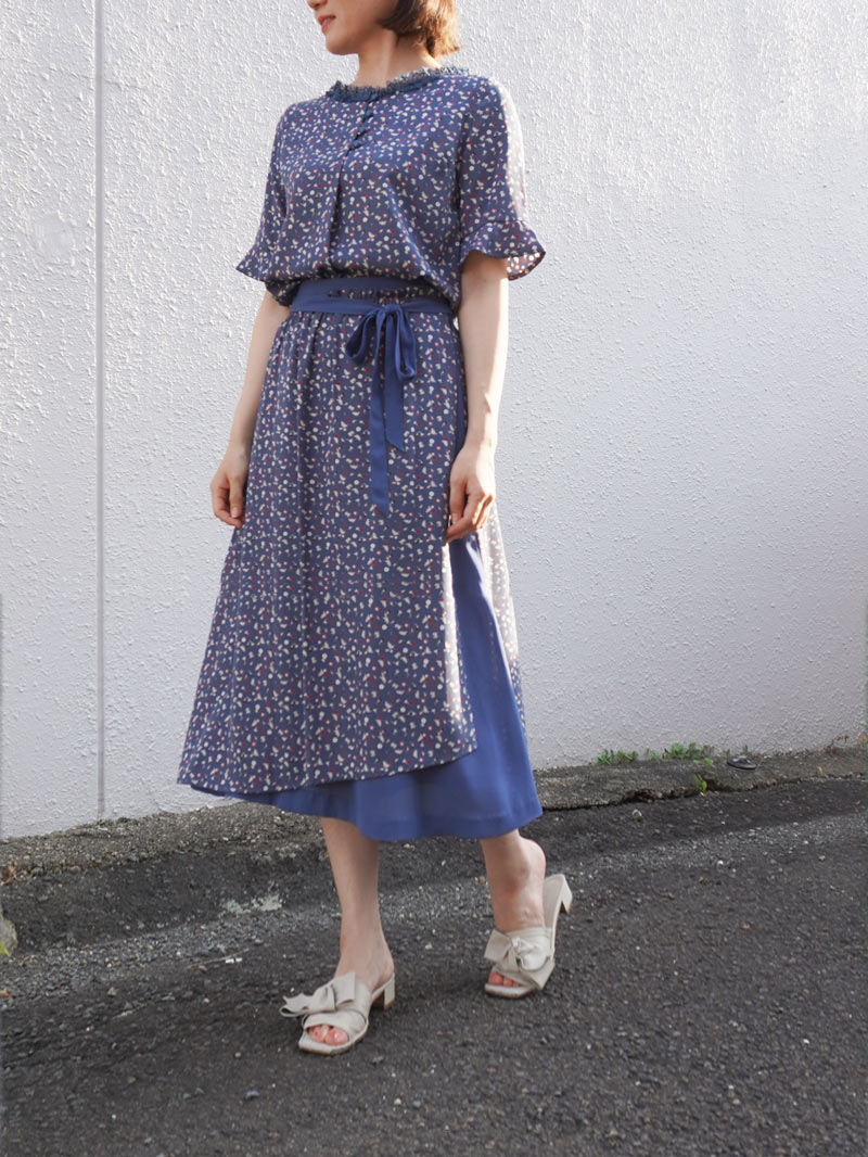 花柄プリント衿ぐりレースブラウス＜アウトレット均一価格＞