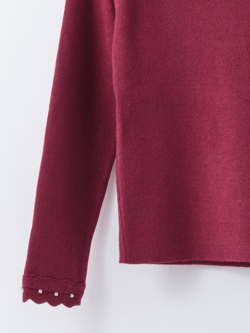 【70％OFF】端ピコ パール刺繍丸首ニット