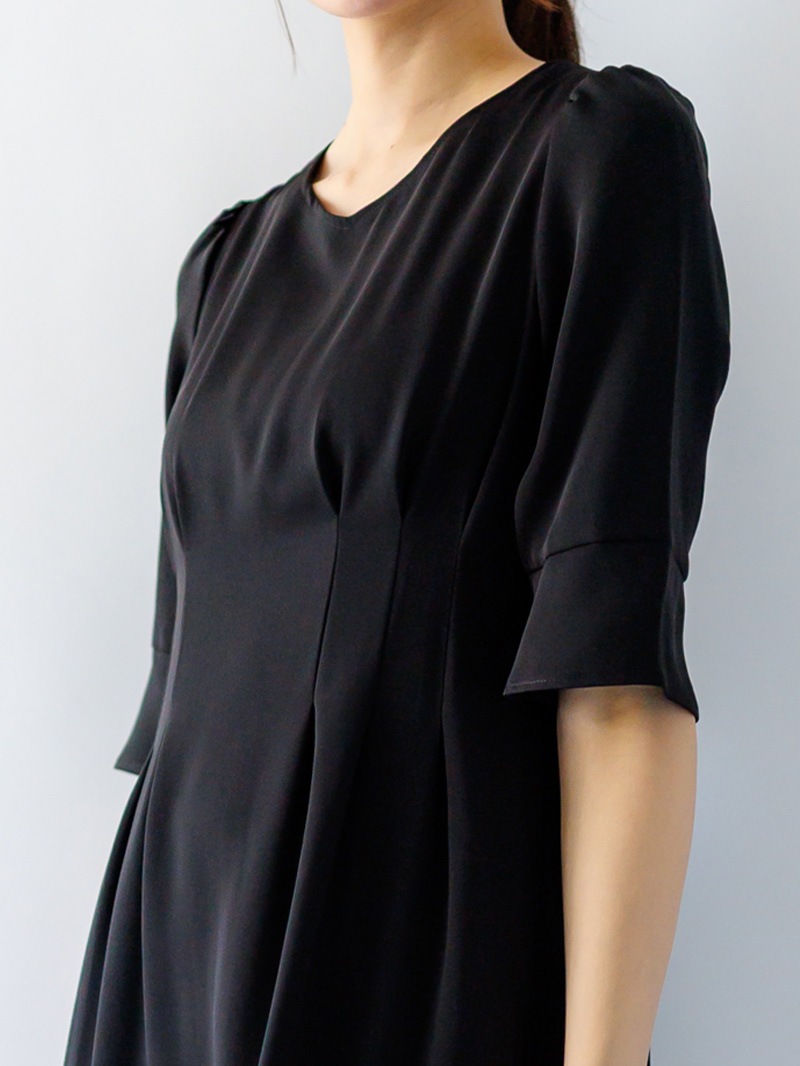 ダブルクロス 後シャーリングワンピース