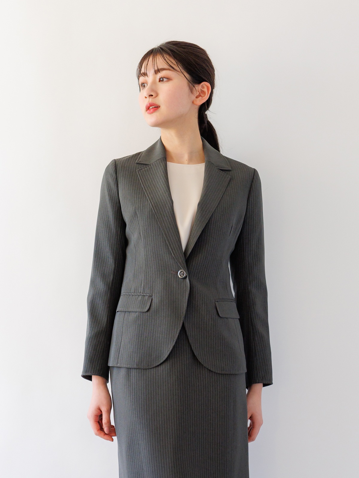 ソリビアストライプタイトスカート｜KarLParkLane Style ONLINE SHOP