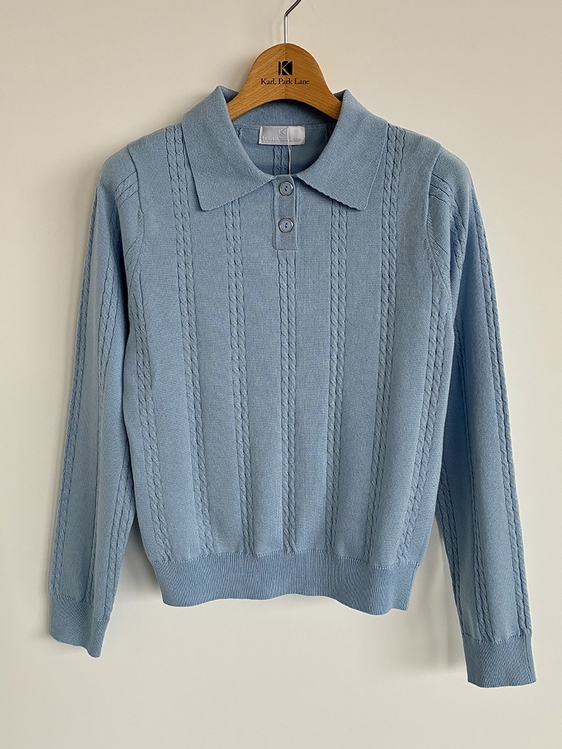 【20％OFF】ケーブル柄衿付きニット