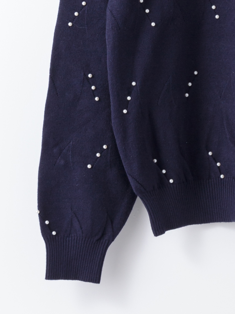 パール刺繍丸首ニット<アウトレット均一価格>