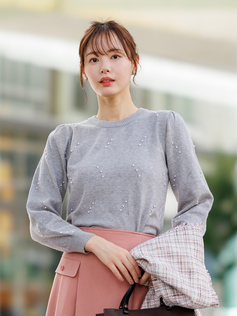 パール刺繍丸首ニット<アウトレット均一価格>