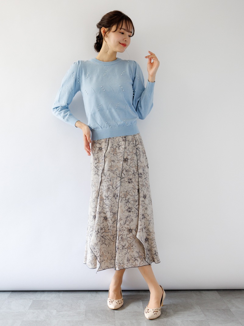 パール刺繍丸首ニット<アウトレット均一価格>