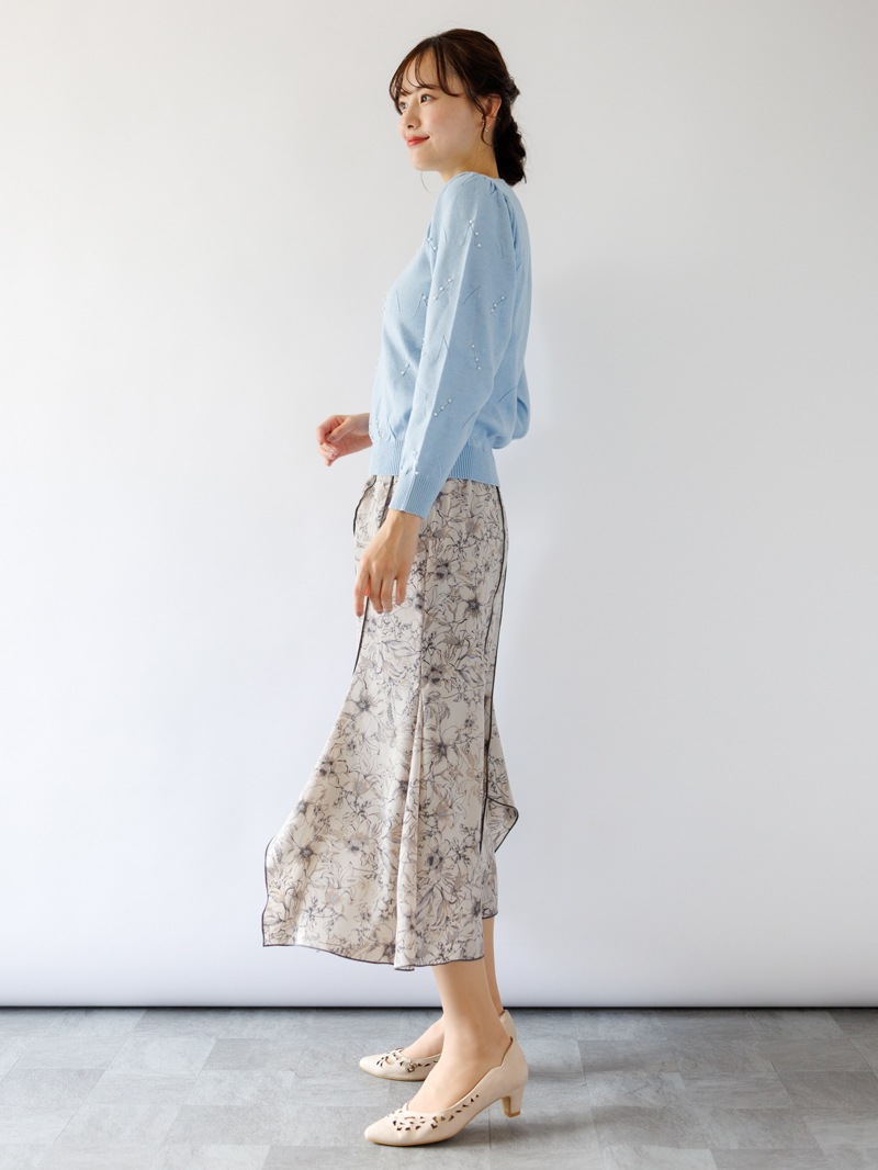 パール刺繍丸首ニット<アウトレット均一価格>