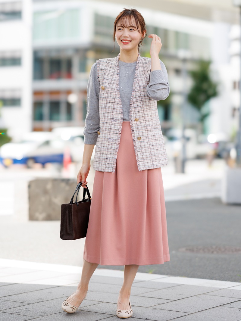 パール刺繍丸首ニット<アウトレット均一価格>