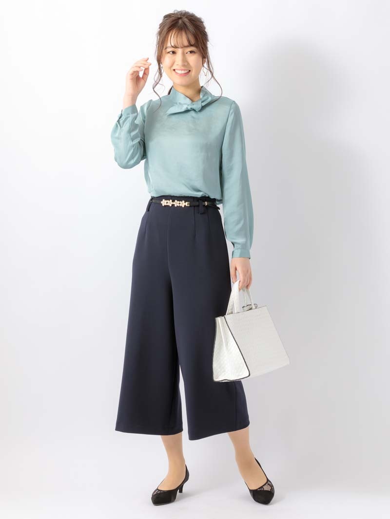 【60％OFF】シルックサテンサイドリボンブラウス