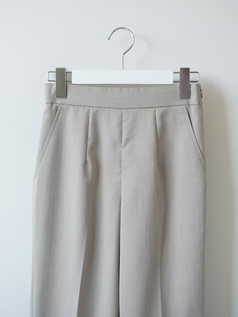 THEヘリンボーンウエストゴムセンタープレスパンツ