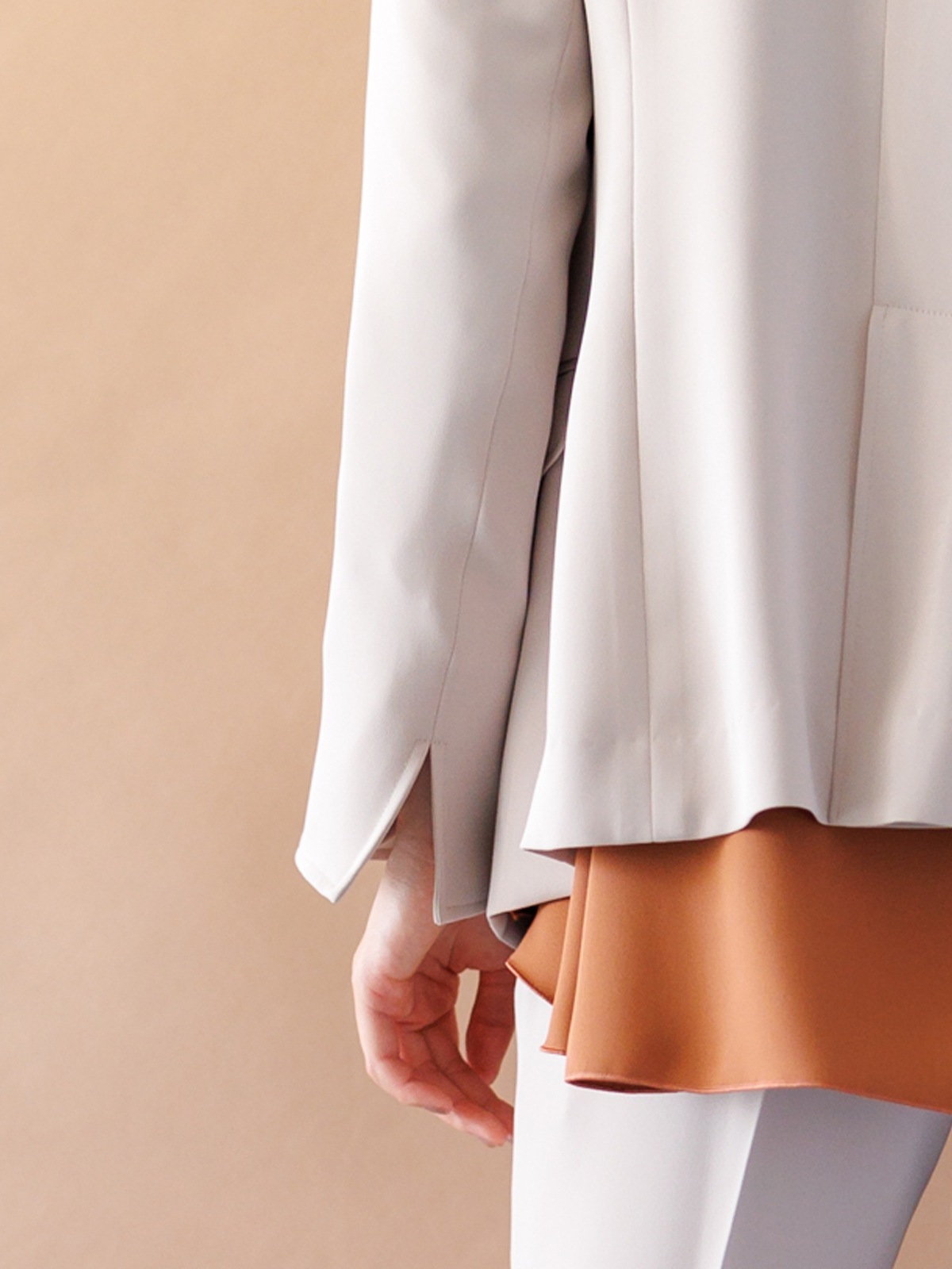 ダブルクロスキーネックジャケット