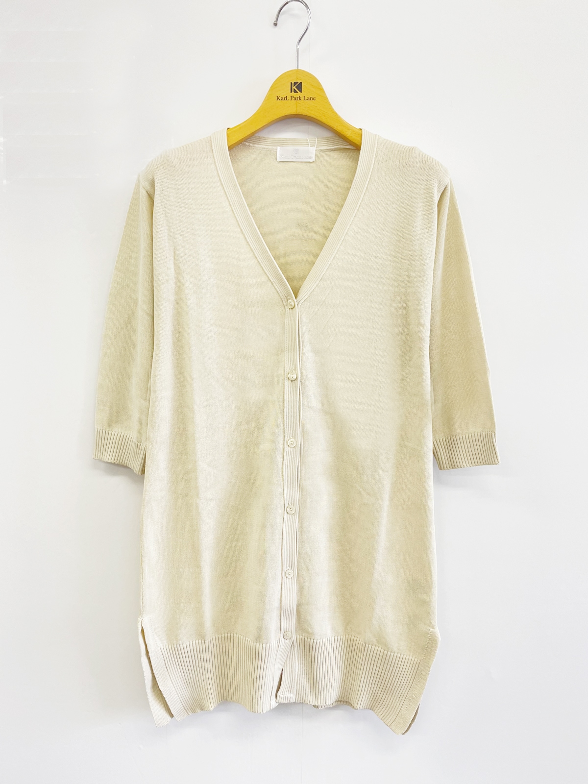 Vネックロングカーデ