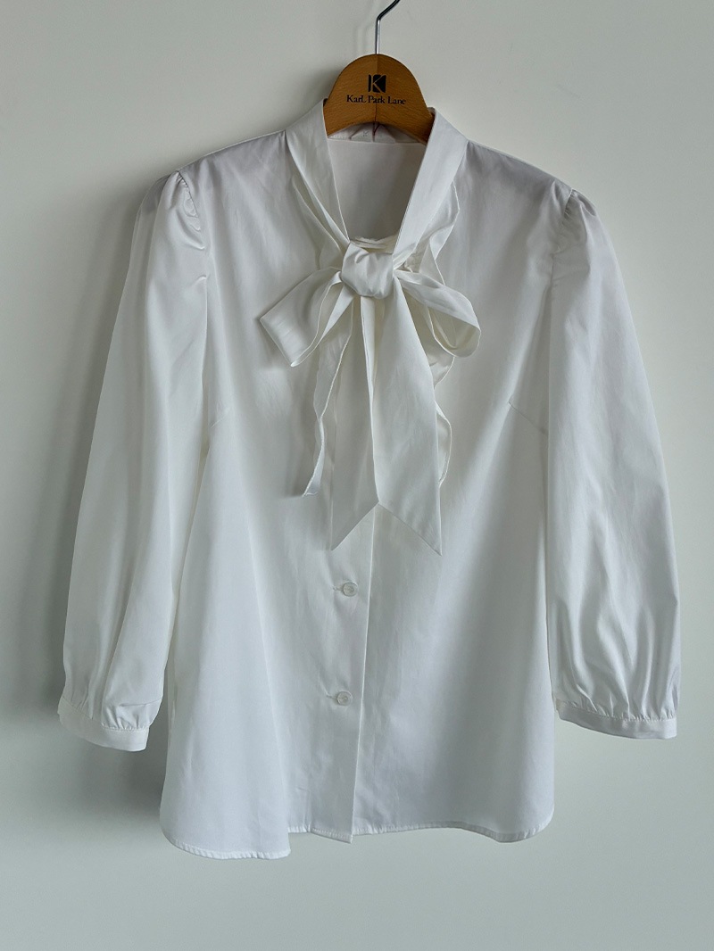 【20％OFF】ブロードリボン付きシャツブラウス