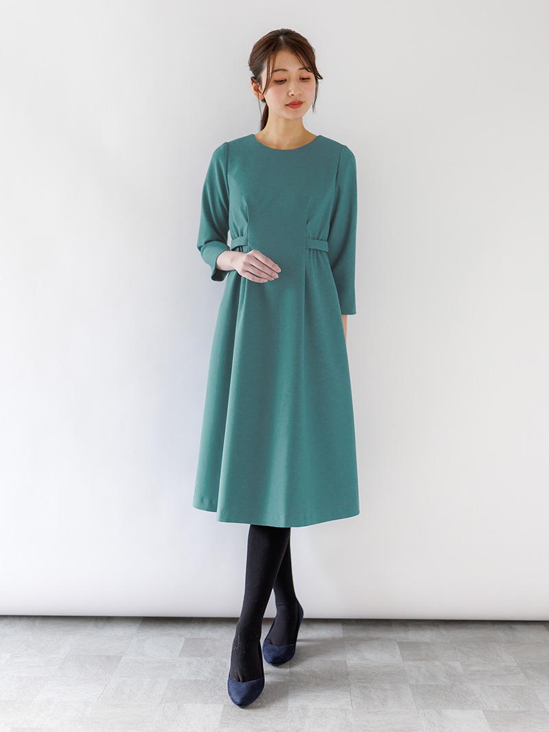 【20%OFF】綾二重ｽﾄﾚｯﾁｳｴｽﾄﾍﾞﾙﾄ付ﾜﾝﾋﾟｰｽ