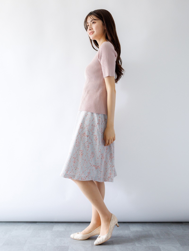 【60%OFF】Vディテール スクエアネックニット《大決算SALE》
