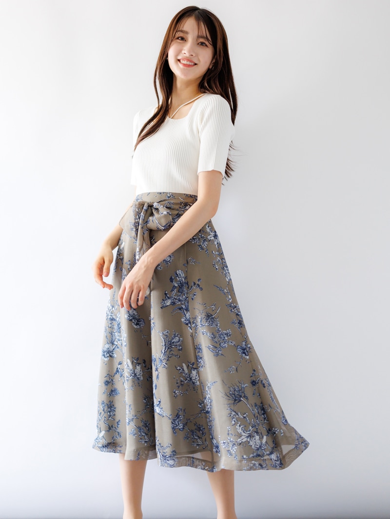 【60%OFF】Vディテール スクエアネックニット《大決算SALE》