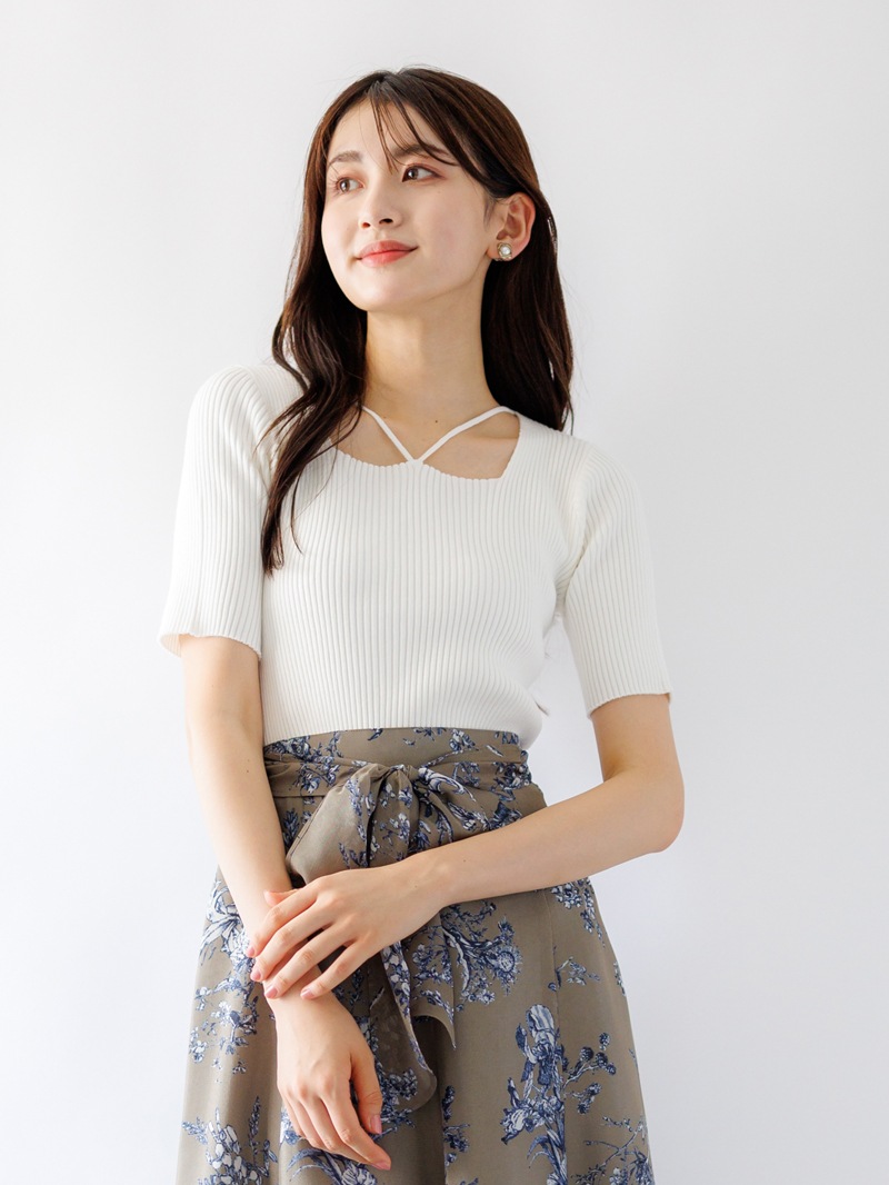 【60%OFF】Vディテール スクエアネックニット《大決算SALE》